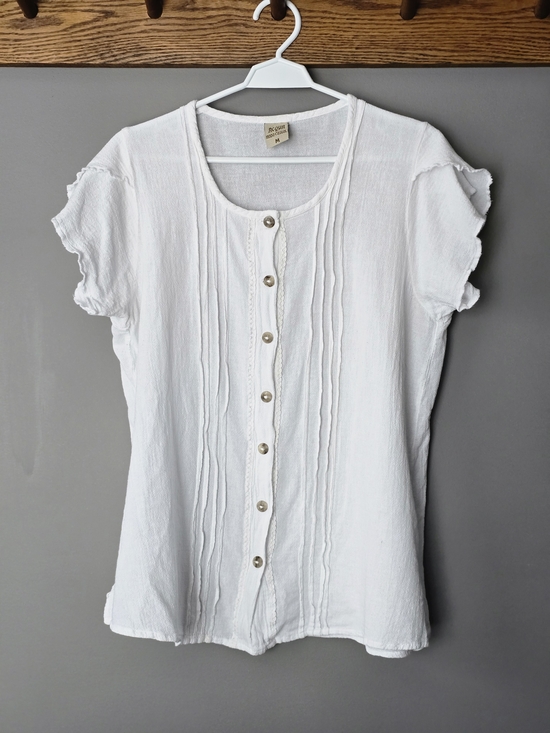 The ACQUA Brand Tops - The ACQUA Brand White Button-Front Short Sleeve Blouse